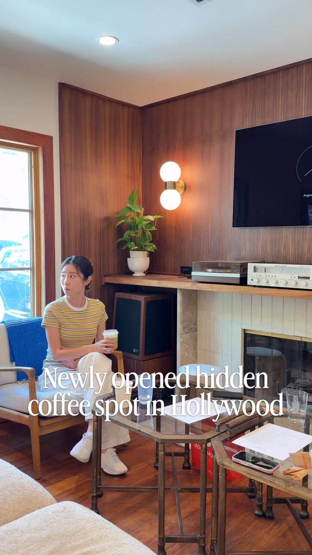 Hollywood Coffee Spot Under The Iconic Sign