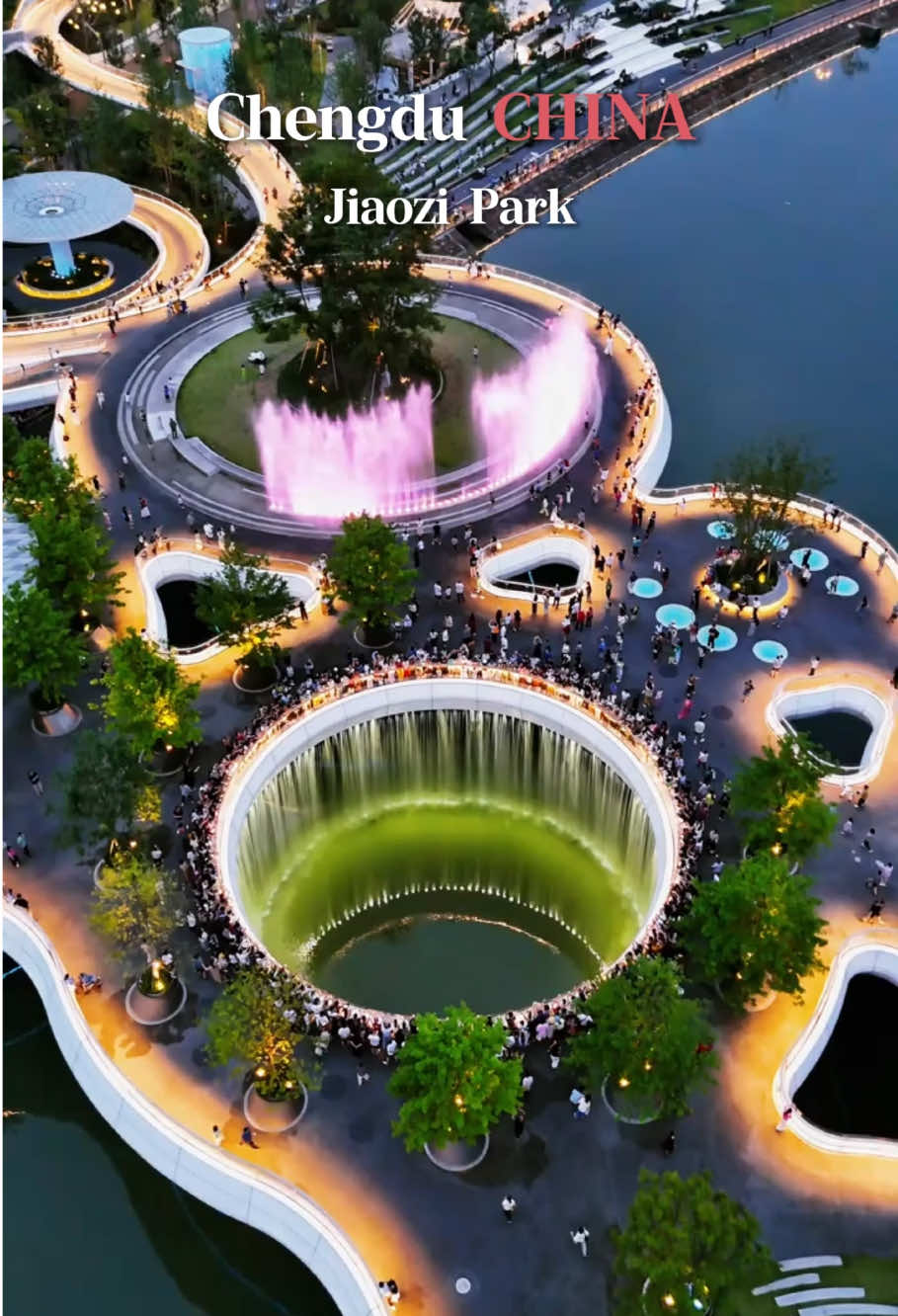 Chengdu Jiaozi Park Features Water Screen and Fountain