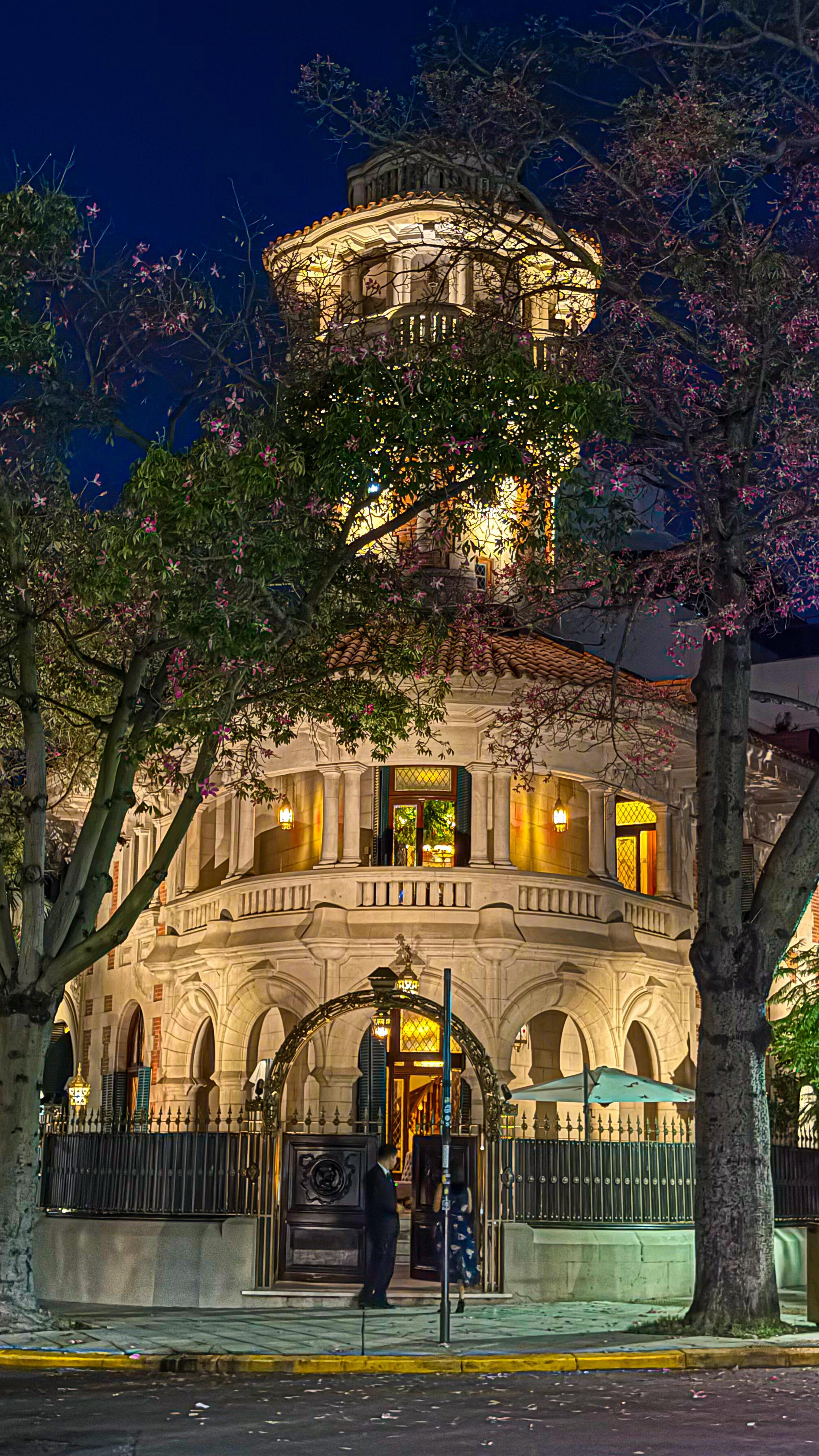 Fabri Caradonna, Palacio Barolo