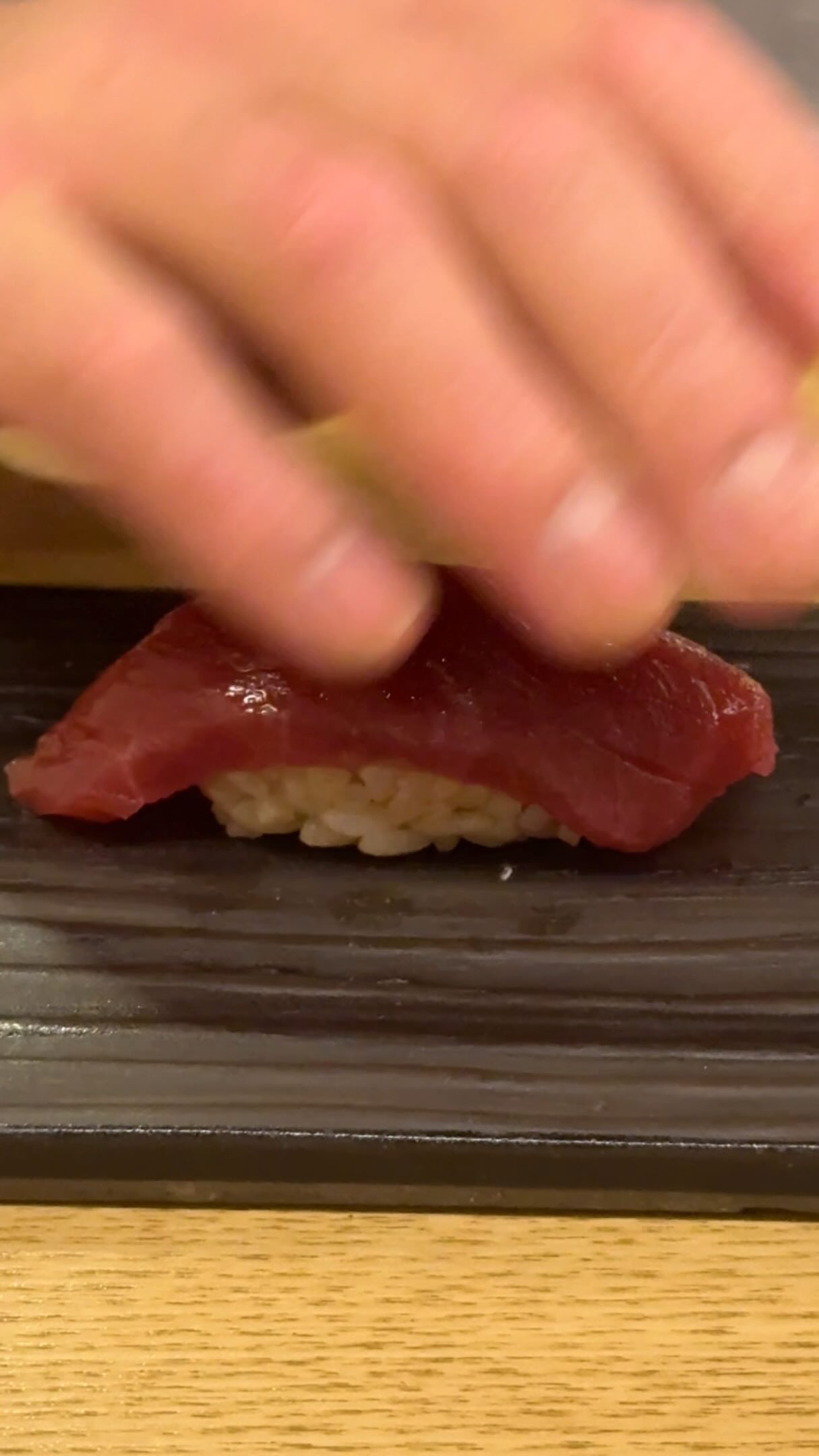 Tokyo Sushi Spot Offers 19-Course Omakase Experience