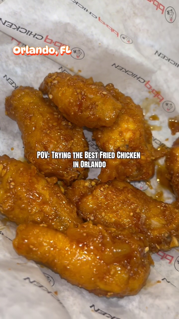 bb.q Chicken Serves Korean Fried Chicken
