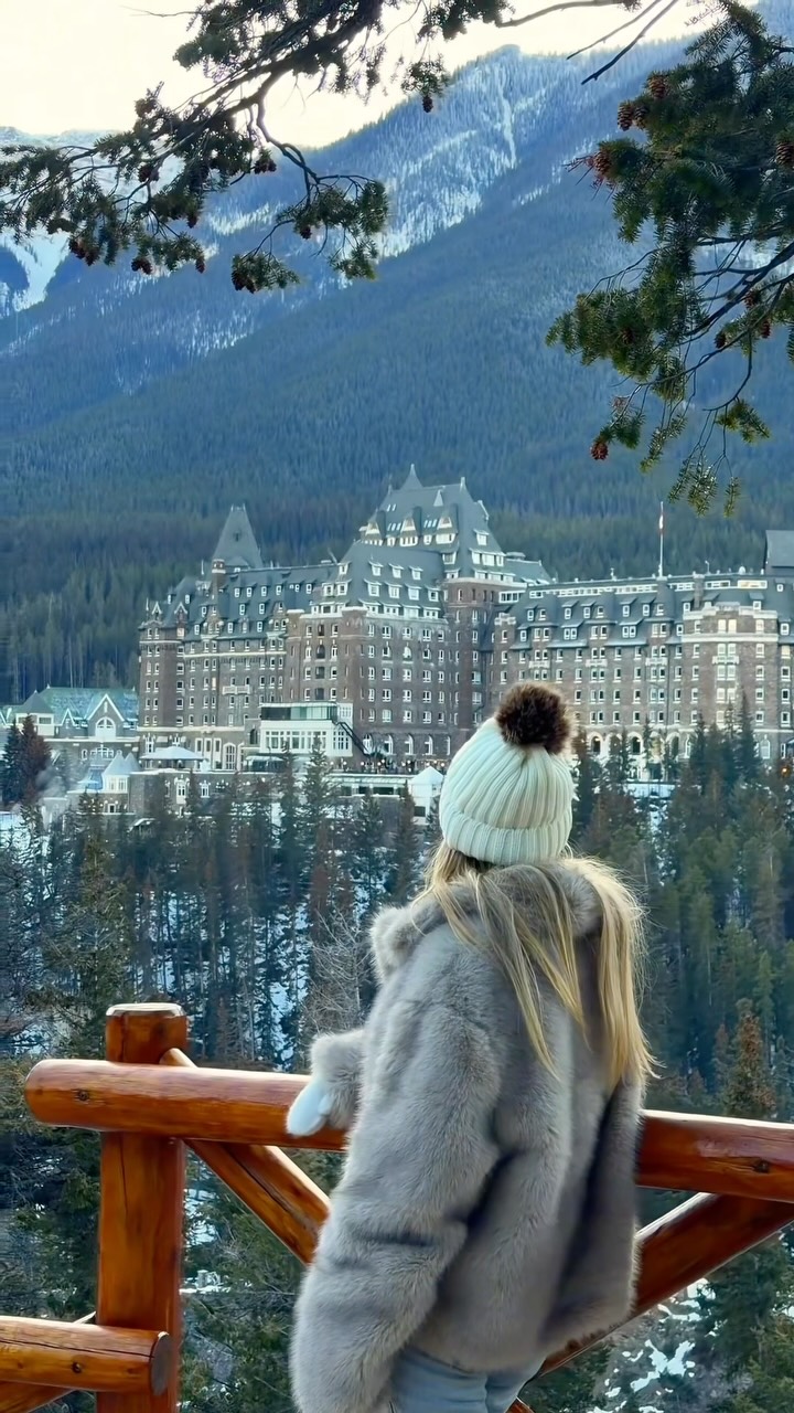 Banff's Natural Wonders and Iconic Attractions
