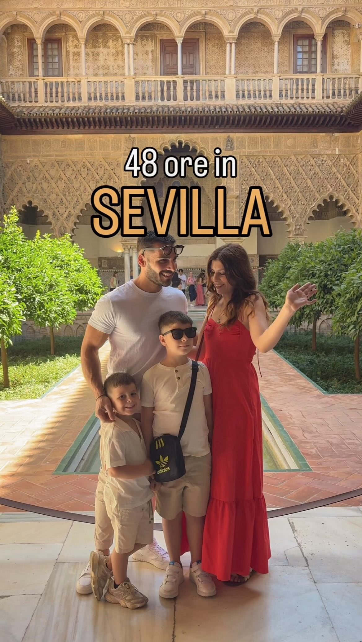 Veronica ✈️ Bimbi con la valigia 🌎, Royal Alcázar of Seville