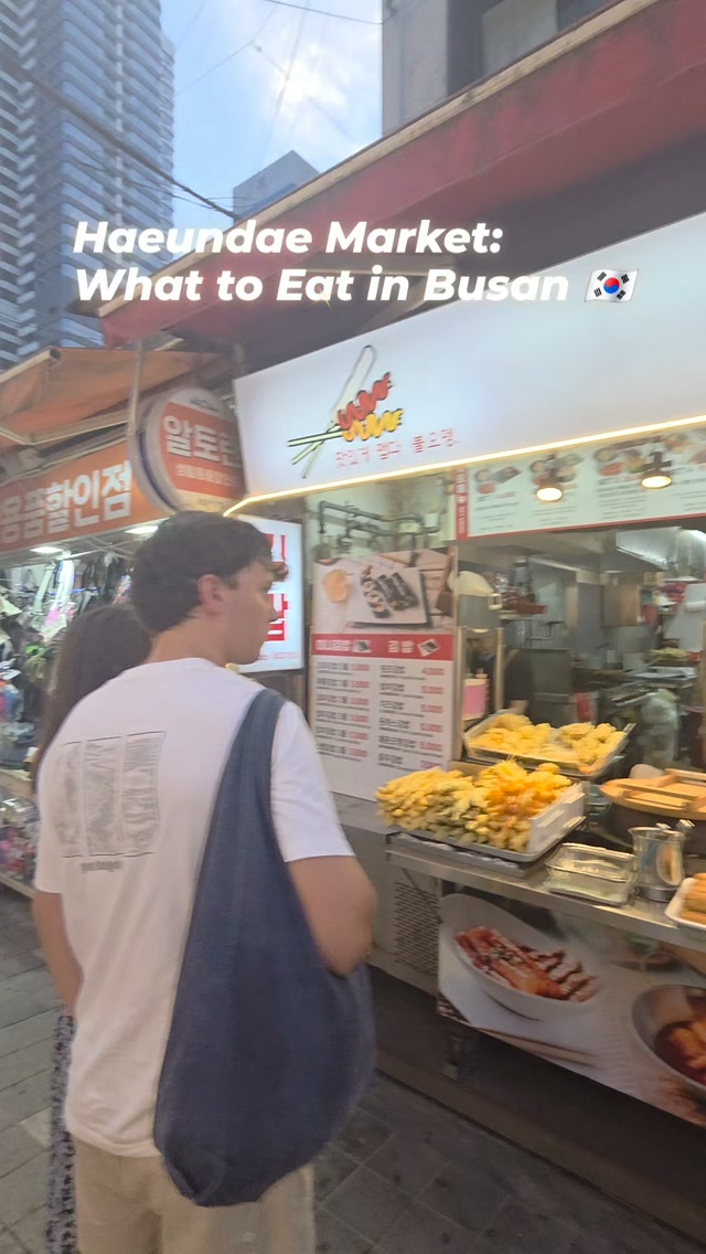 Haeundae Market's Diverse Seafood and Noodle Offerings