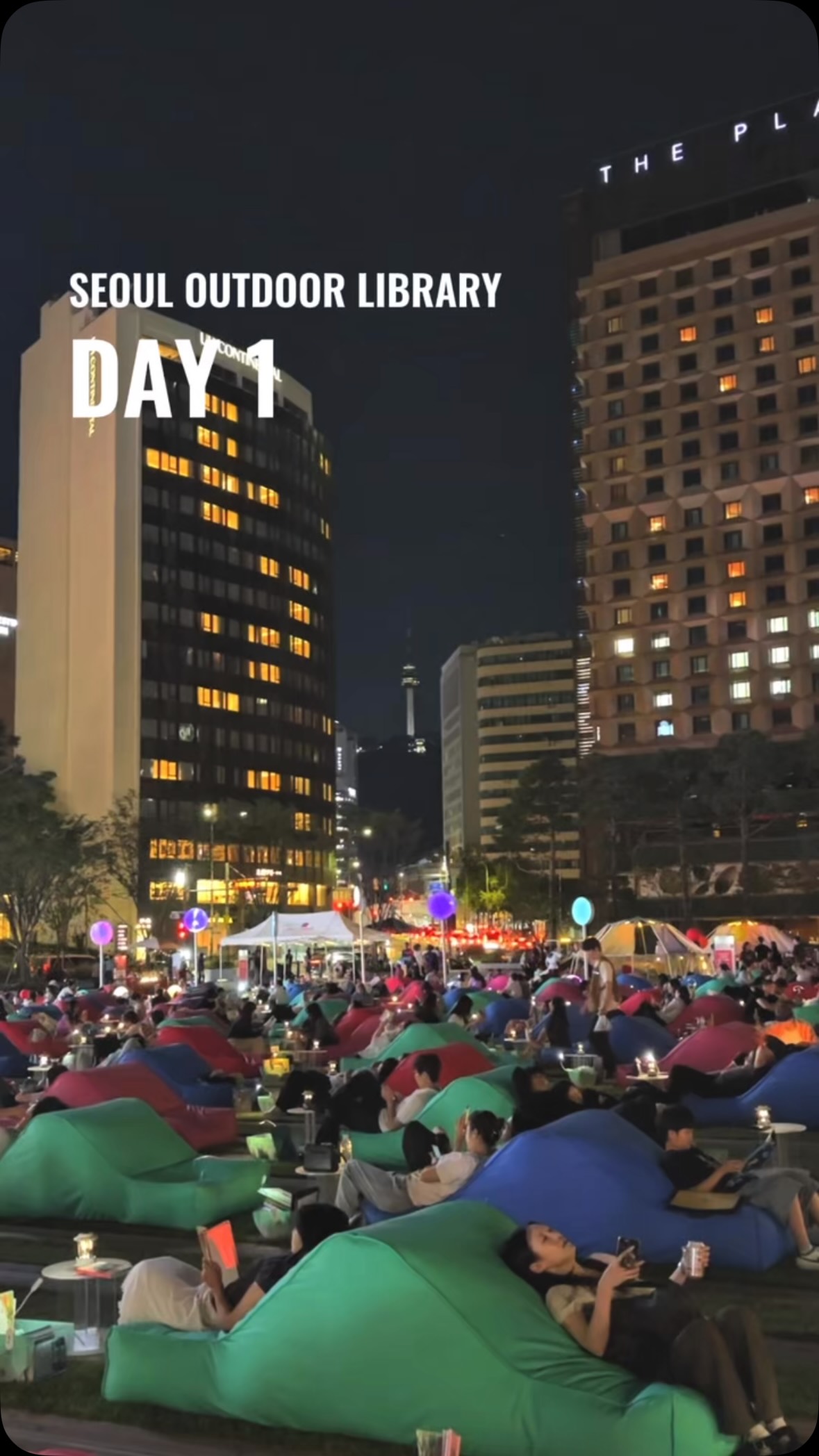 Seoul's Free Outdoor Libraries Offer Relaxing Reading Spots