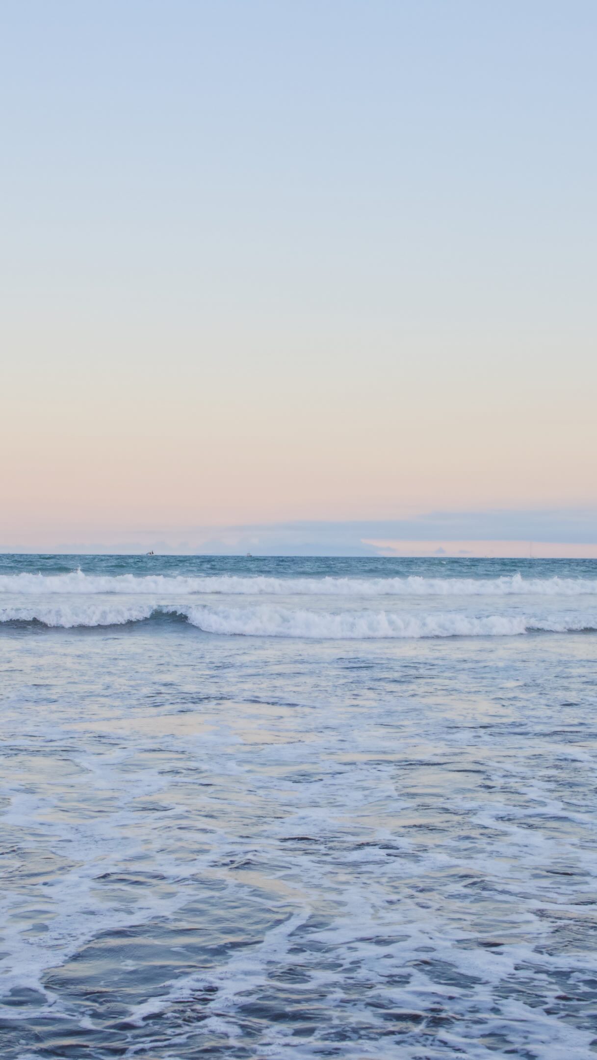 Kamakura's Top Temples, Beaches, and Culinary Delights