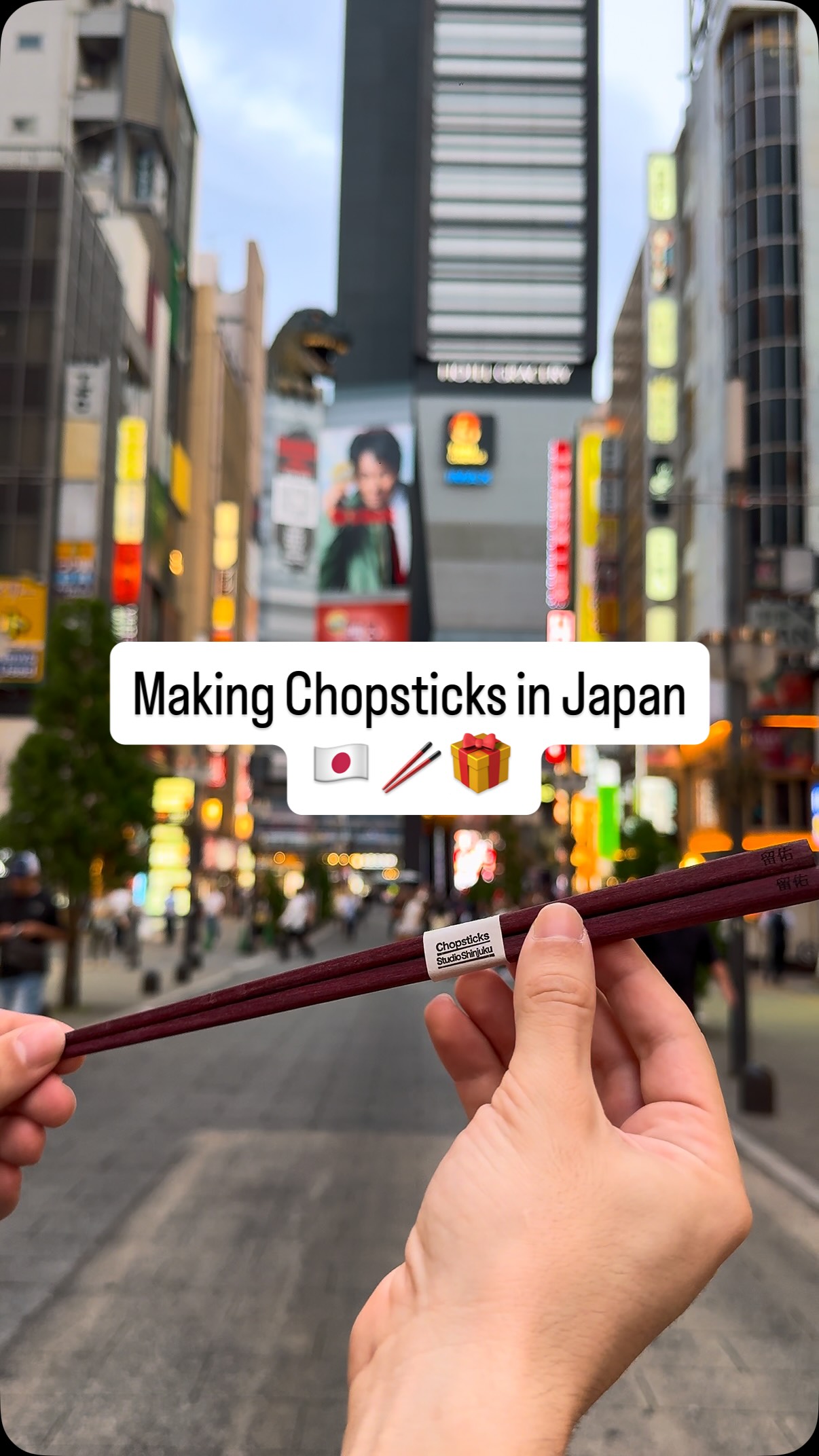 Tokyo Chopstick Making Class Creates Unique Souvenirs