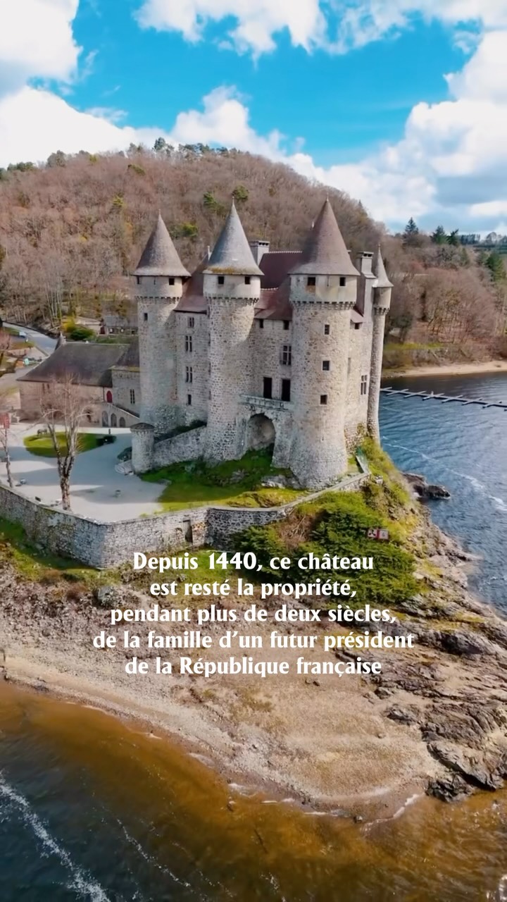 Castle Appears To Float On Lake Bort-les-Orgues