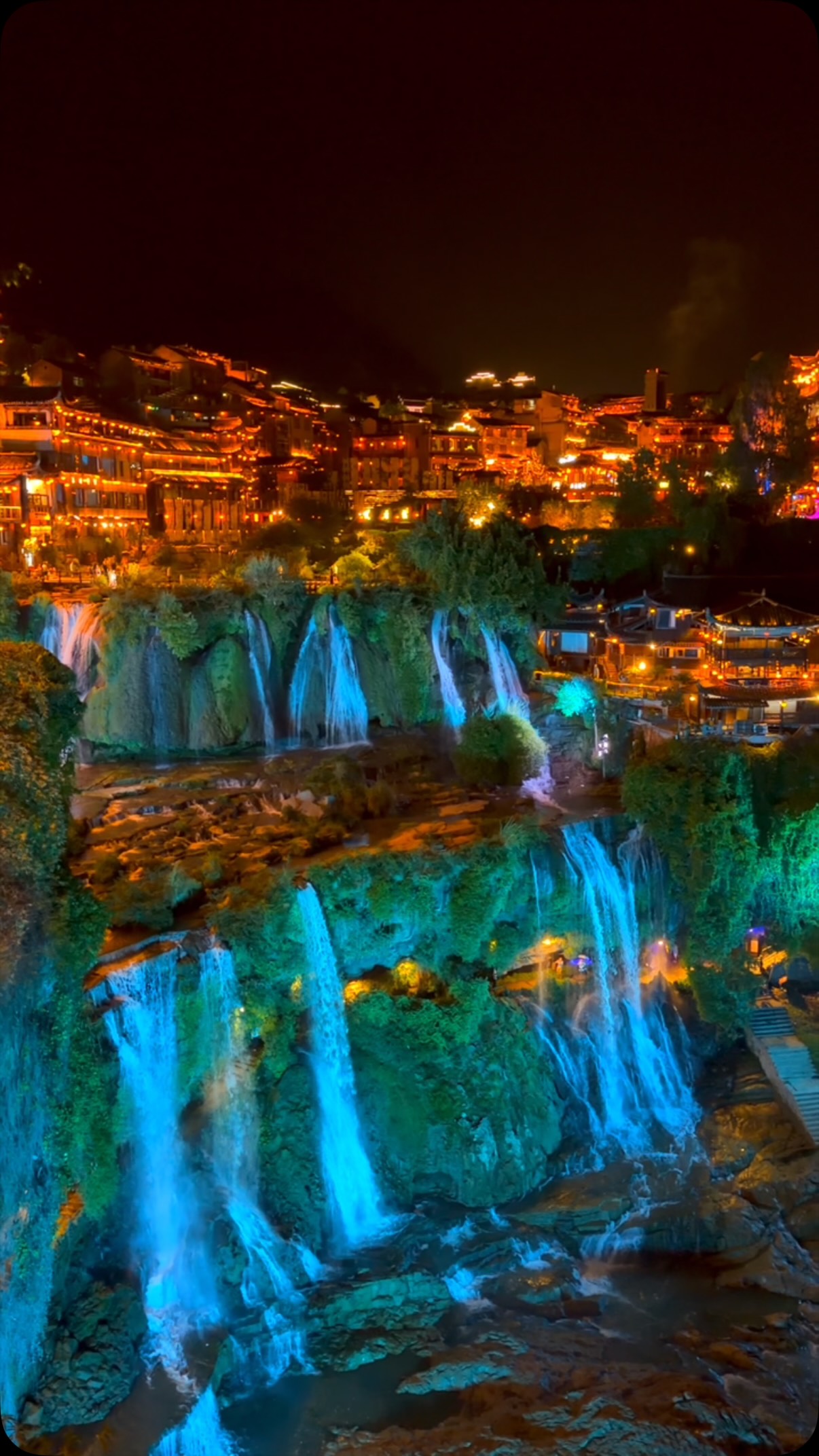 Ancient Towns and Zhangjiajie National Forest Park