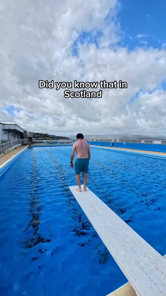 Gourock Outdoor Pool: Saltwater, Heated, Seaside Gem