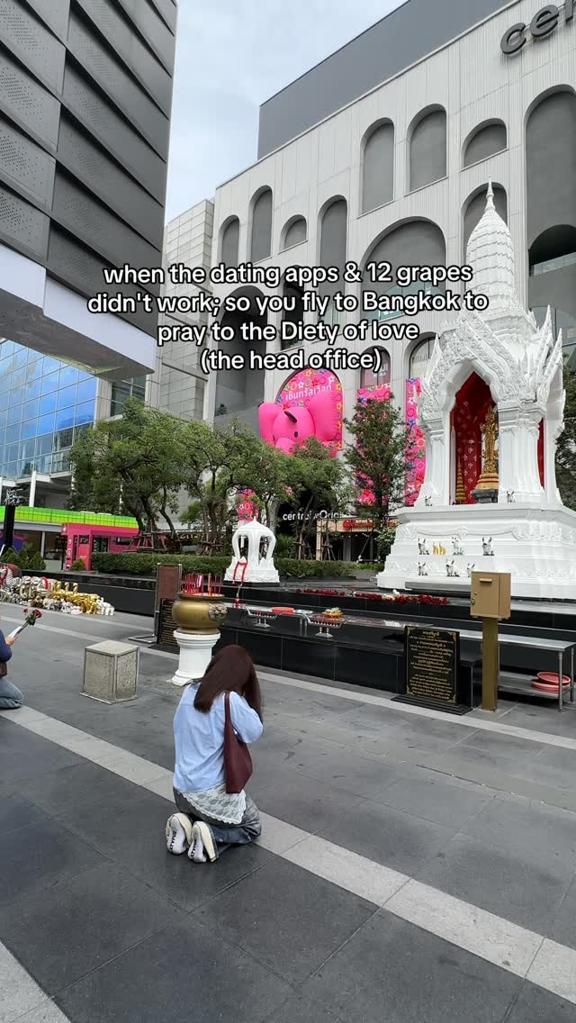 Bangkok Temples for Love Manifestations