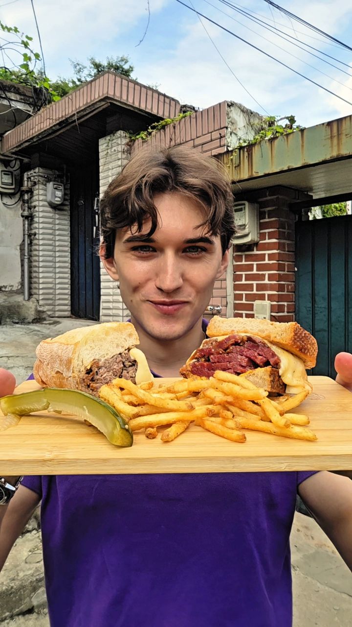 Bodega Cat Serves Delicious Pastrami and French Dip