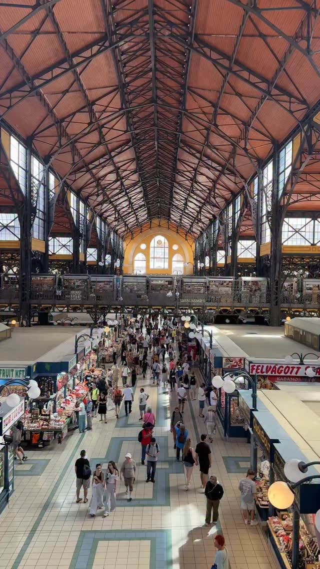 Central Market Hall: Budapest's Historic Architectural Gem