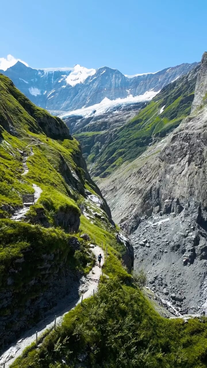 Grindelwald Hikes Feature Glacier Views