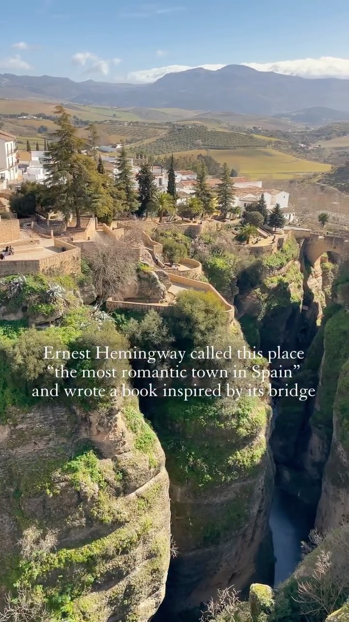 Ronda's Dramatic Gorge and Historic Bullring