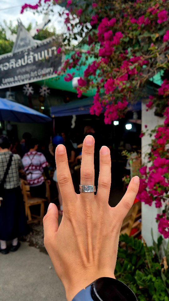 Chiang Mai Temple Offers Custom Jewelry Making Workshops