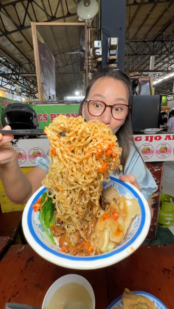 Halal Chinese Noodles at Pasar Santa