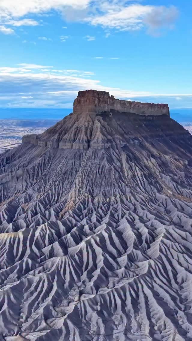 Otherworldly Utah Landscapes Resemble Lunar Surface