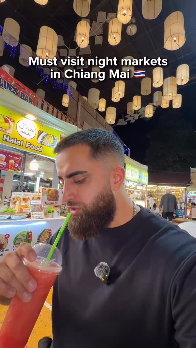 Chiang Mai Night Markets Offer Food, Shopping, and Shows