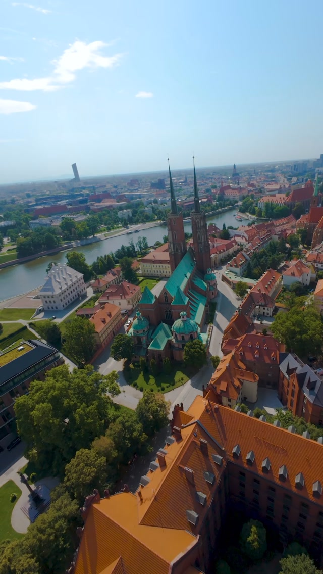 Polish Landmarks: Cathedral, Market, and Bridge