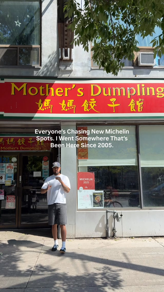 Mother's Dumplings: Michelin-Recommended Toronto Eatery