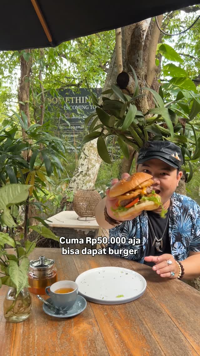 Baru Cafe: Bali's Tranquil Oasis