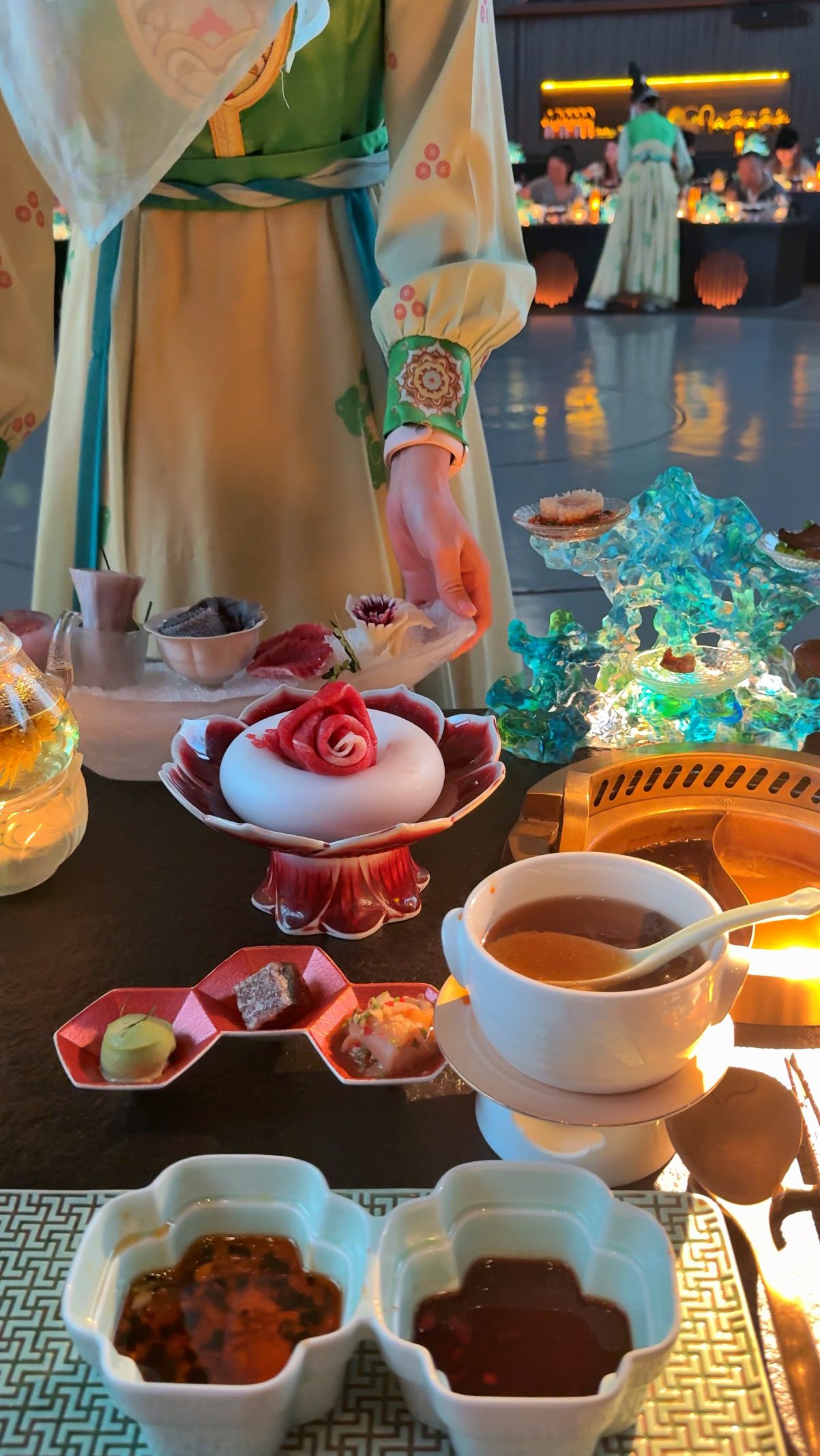 Hongdingfang Offers Princess-Like Hotpot Experience