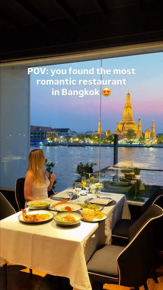 Bangkok Riverside Dining With Temple Views