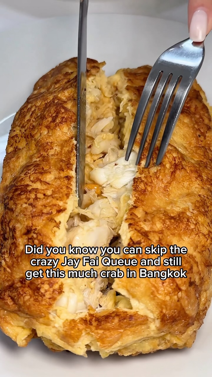 Bangkok's Crab Delights: Jay Fai Alternative