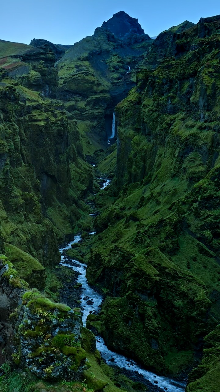 Discover Iceland's Stunning Natural Wonders