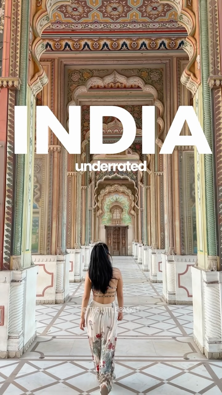 Iconic Indian Landmarks: Taj Mahal To Delhi Haat