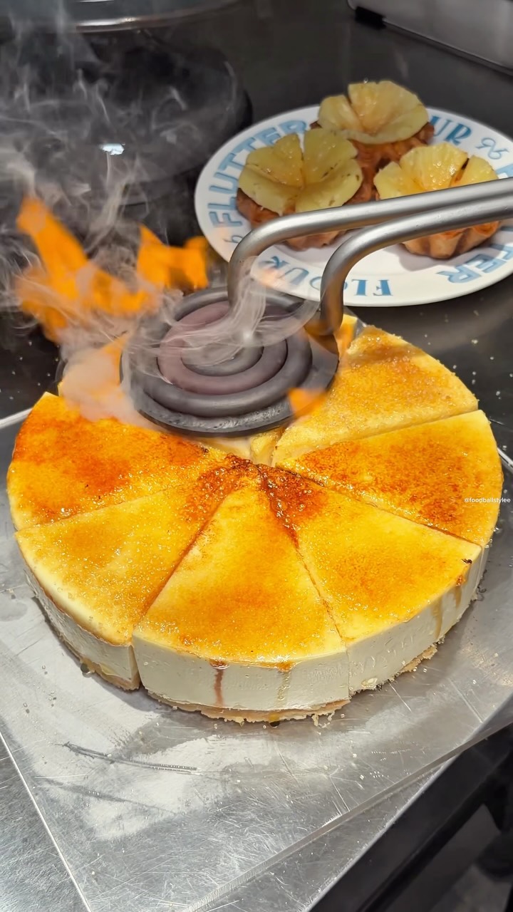 Central World Bakery Offers Abroad Feel