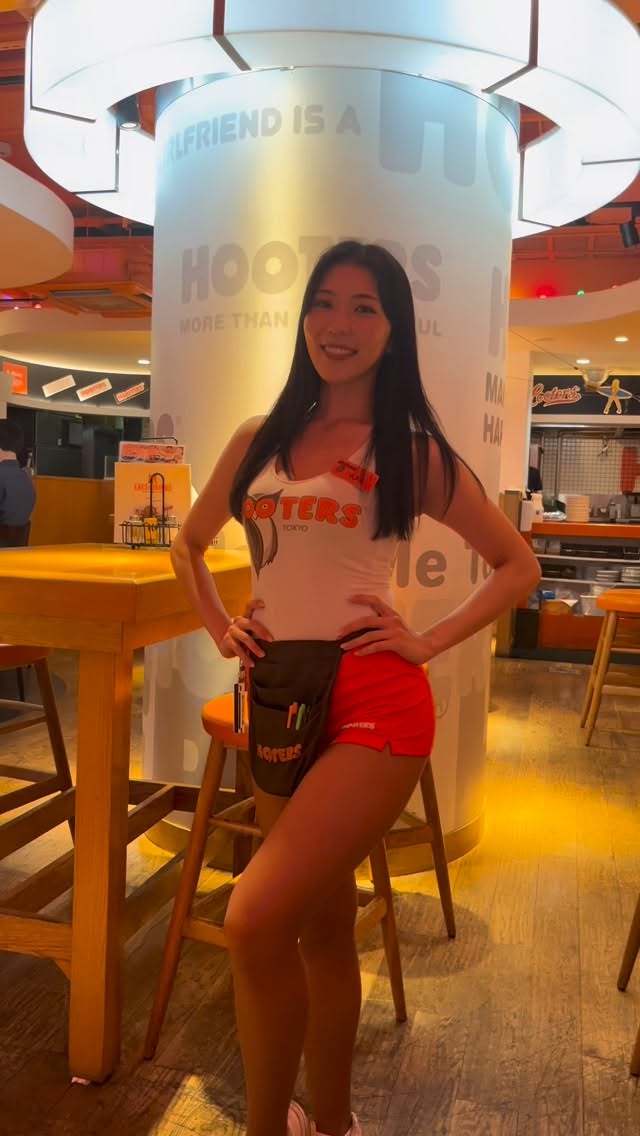 Hooters: A Lively Sports Bar Experience