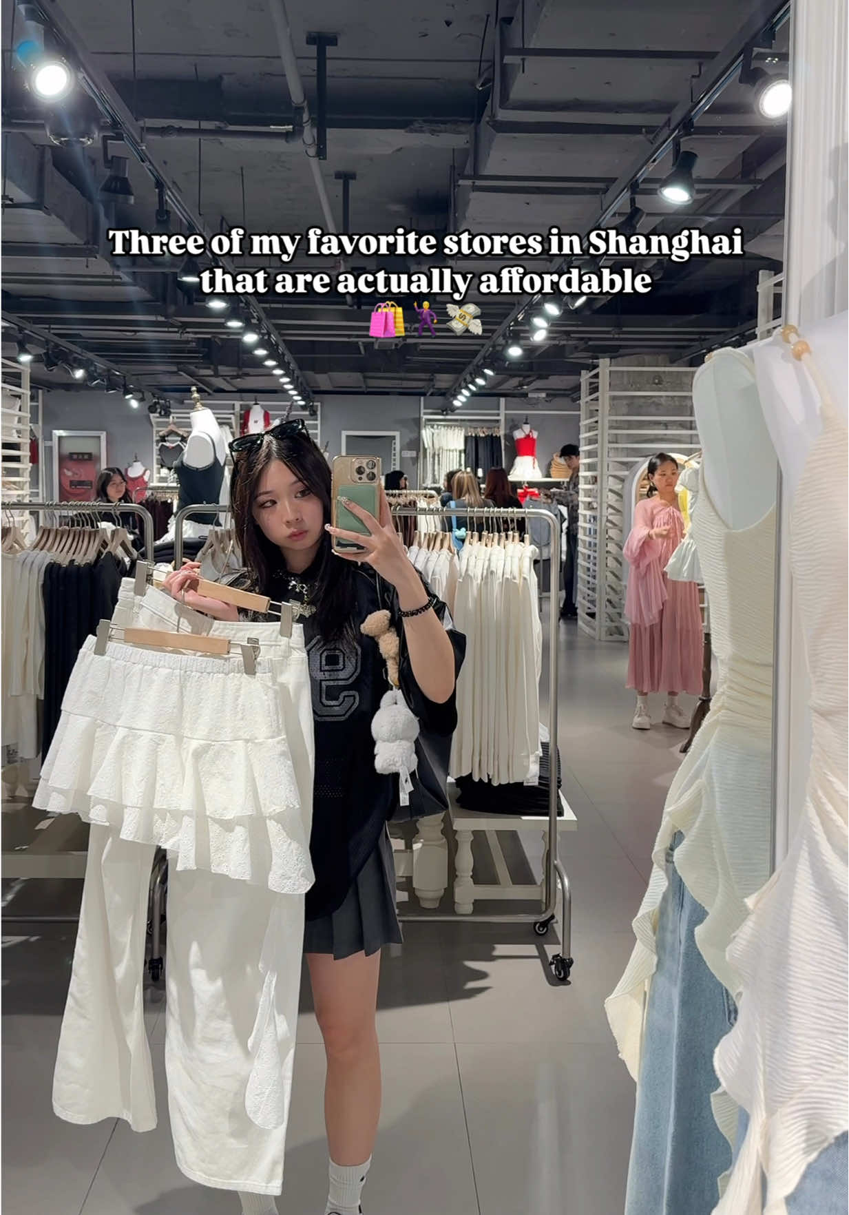 W and Maison Locations