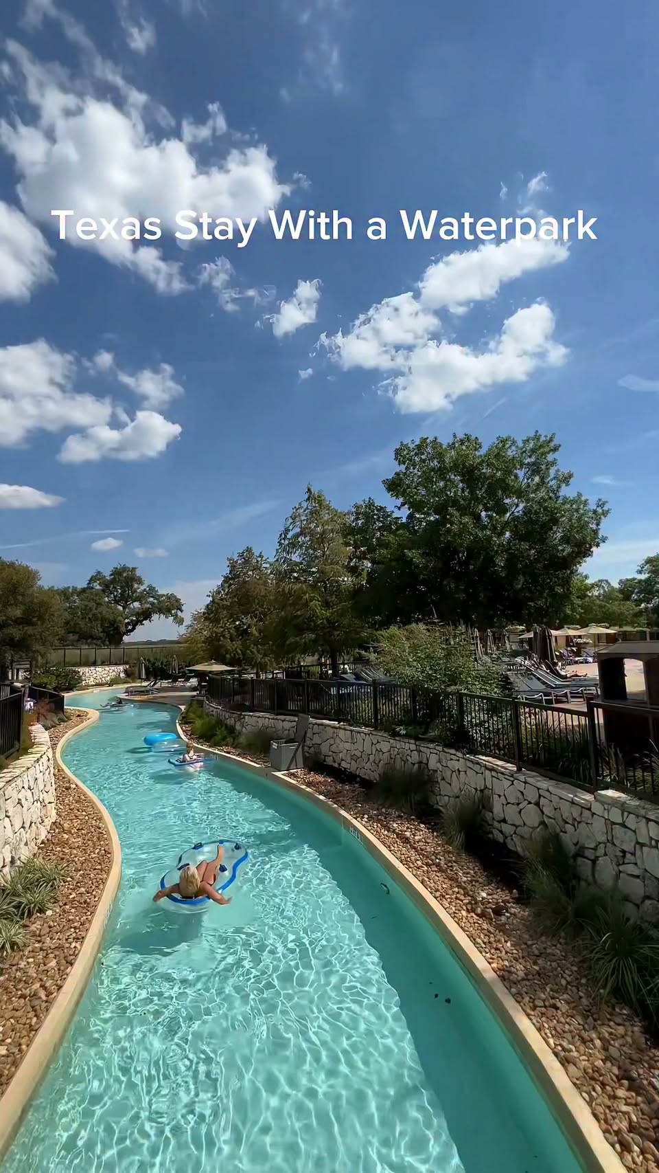 San Antonio Resort Offers Extensive Waterpark Amenities