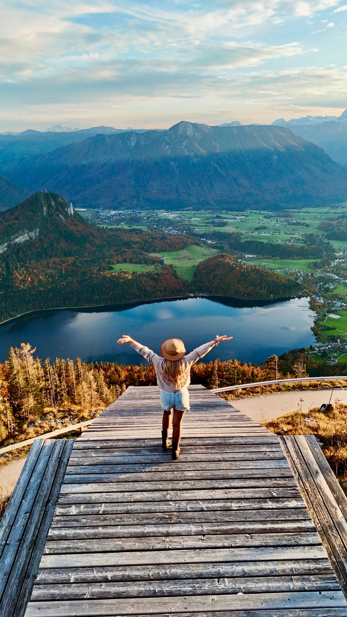Alpine Lakes Of The Salzkammergut Region