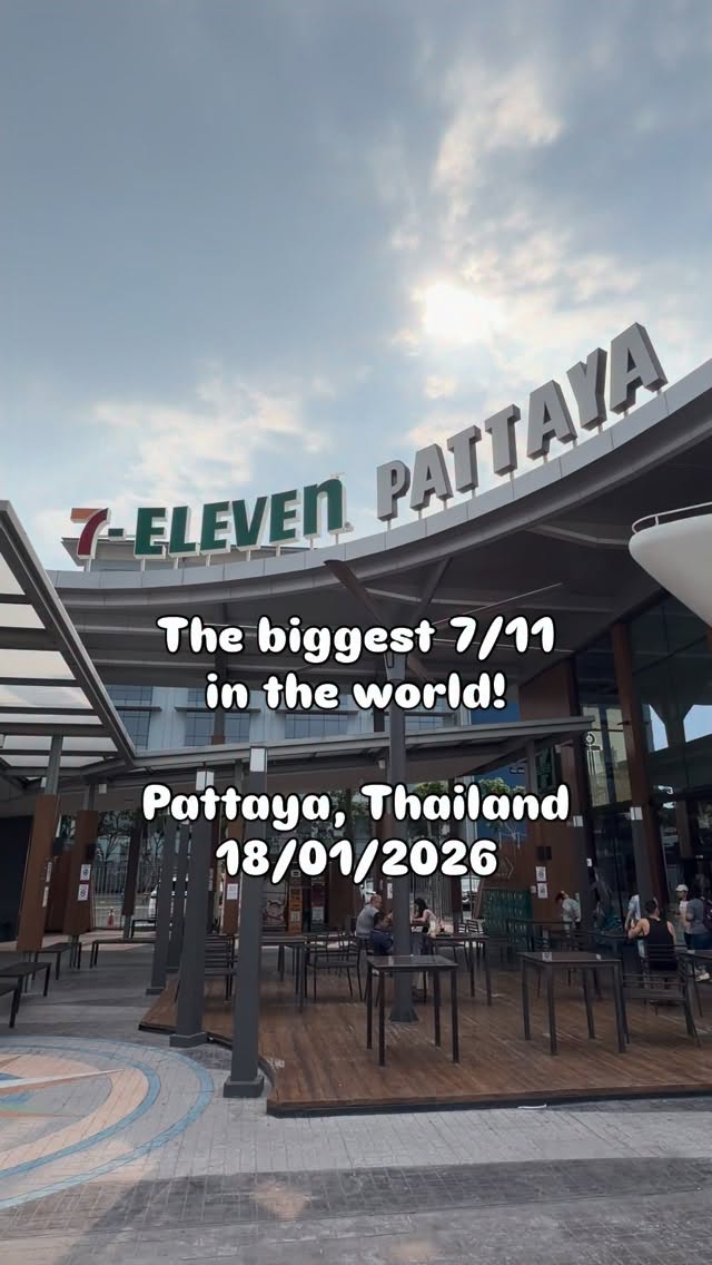 World's Largest 7-Eleven Features Nautical Theme