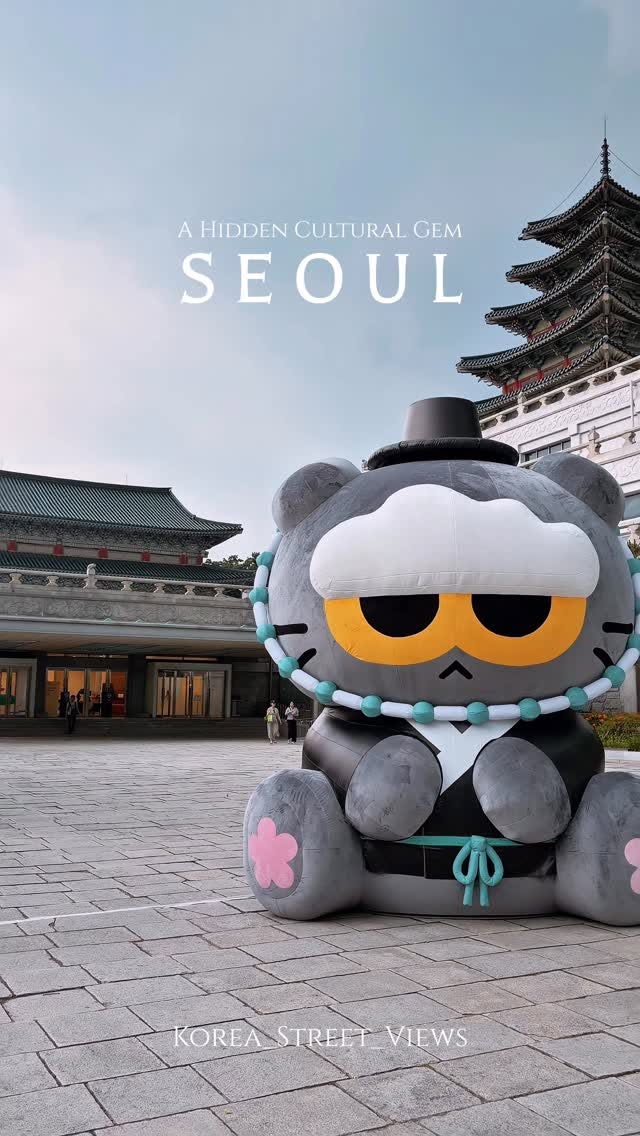 Gyeongbokgung Palace and Folk Museum Immersion
