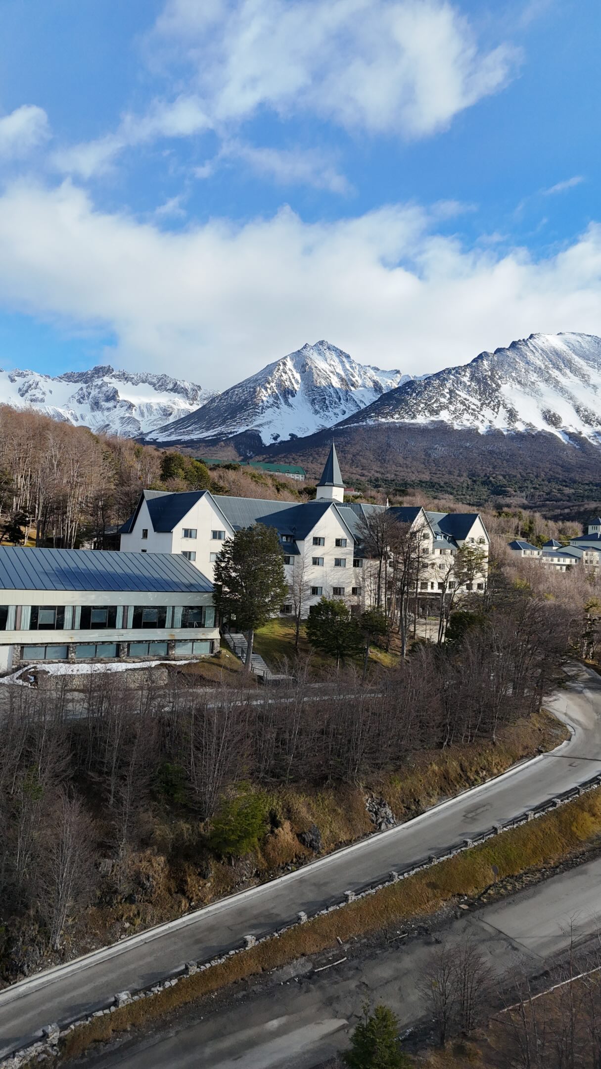 Ushuaia Hotel Offers Luxury and Ski Access