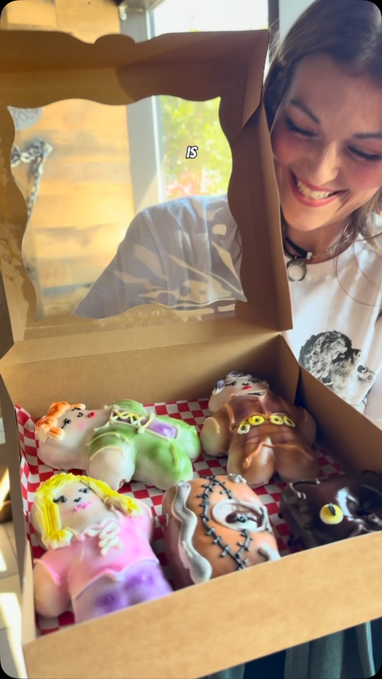 Salem's Culinary Delights: Cafes, Treats, and Eateries