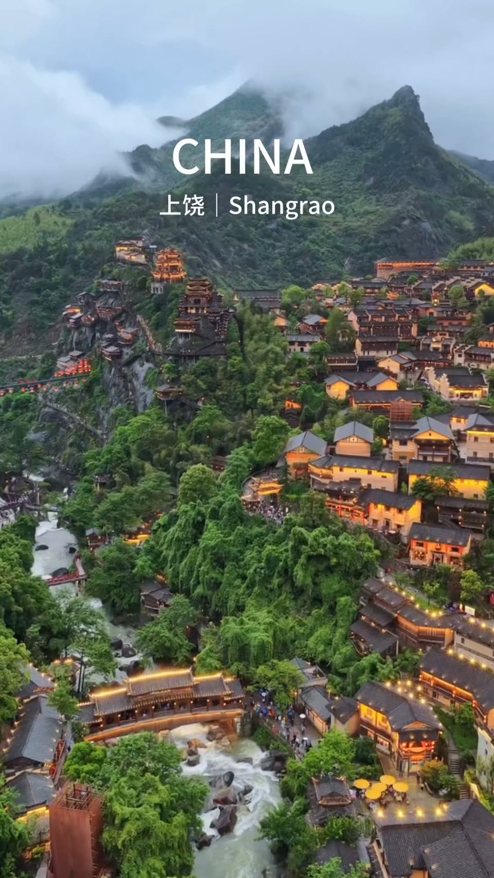 Fairyland Valley Town's Misty Canyons And Lanterns