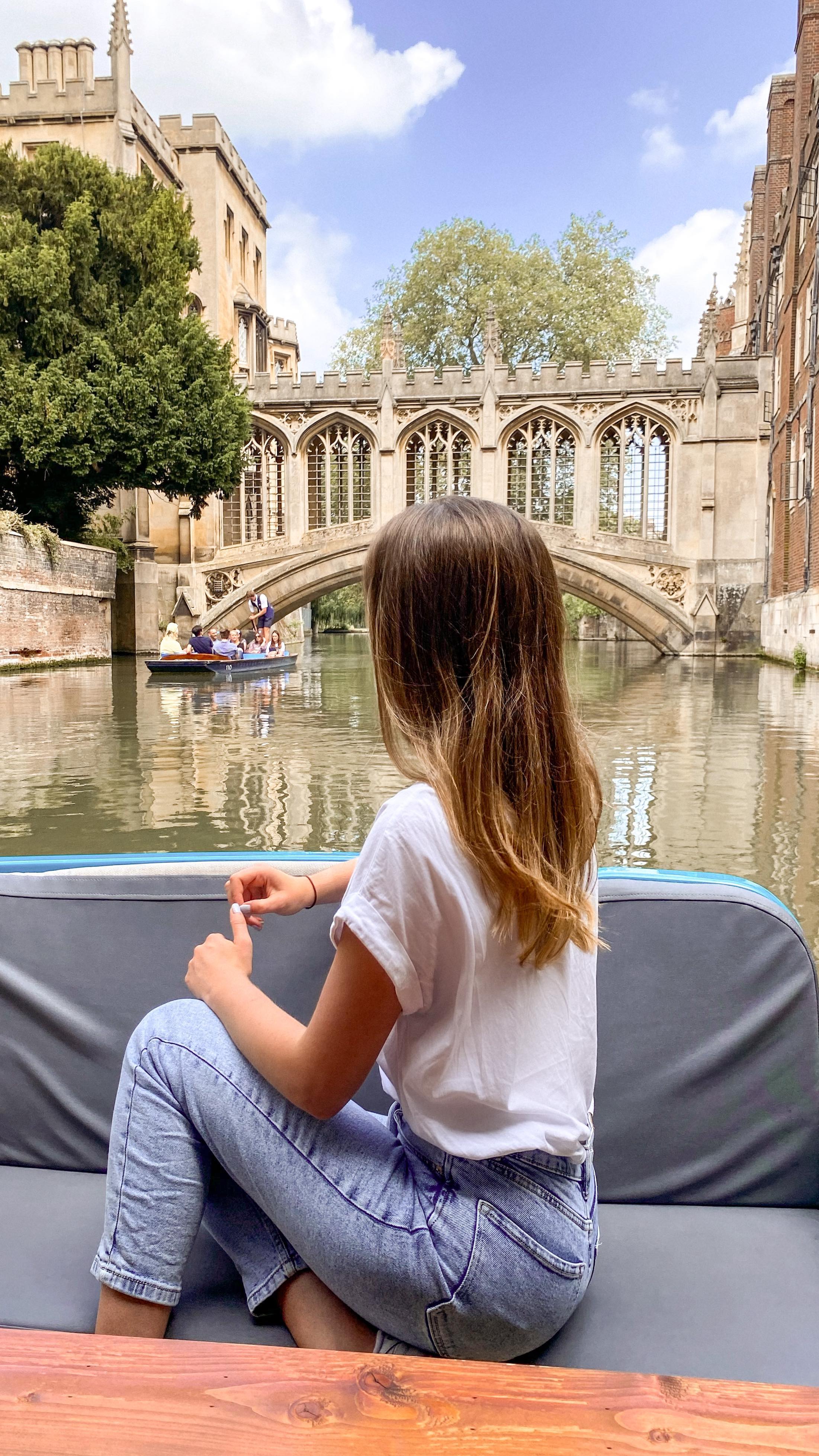 Cambridge Day Trip Itinerary: Food, Colleges, and Punting