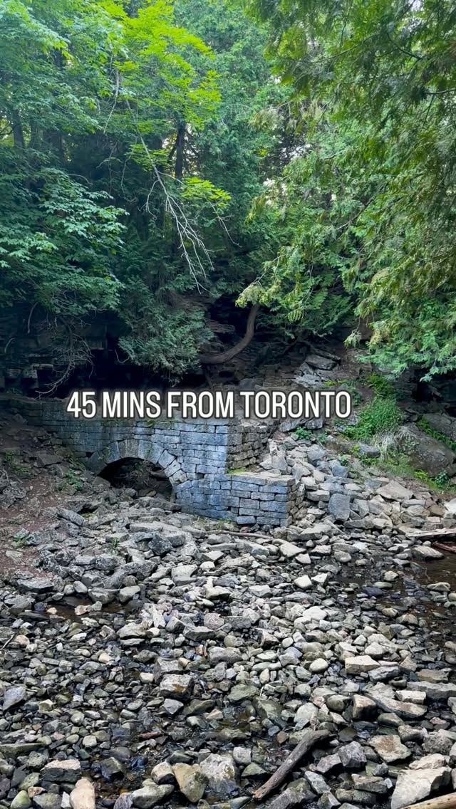 Two Scenic Waterfall Hikes Near Toronto