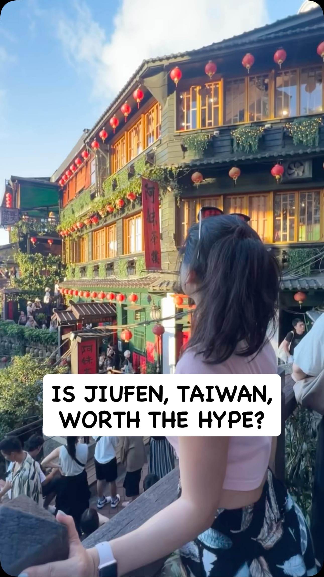 Jiufen: Taiwan's Scenic Old Street and Teahouse Destination