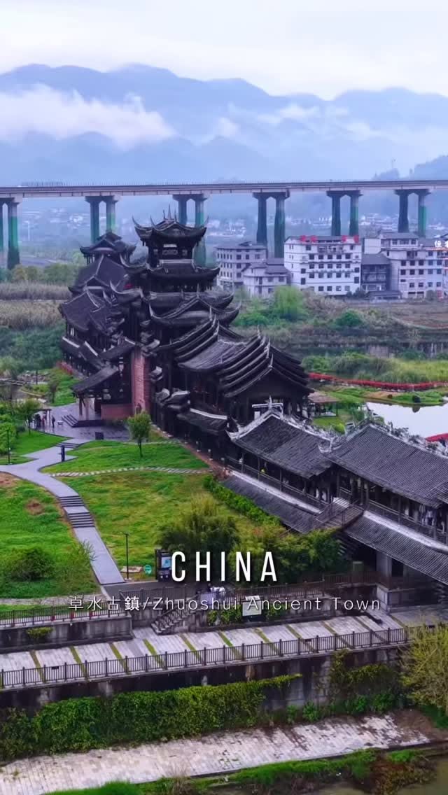 Historic Chinese Town Of Zhuoshui