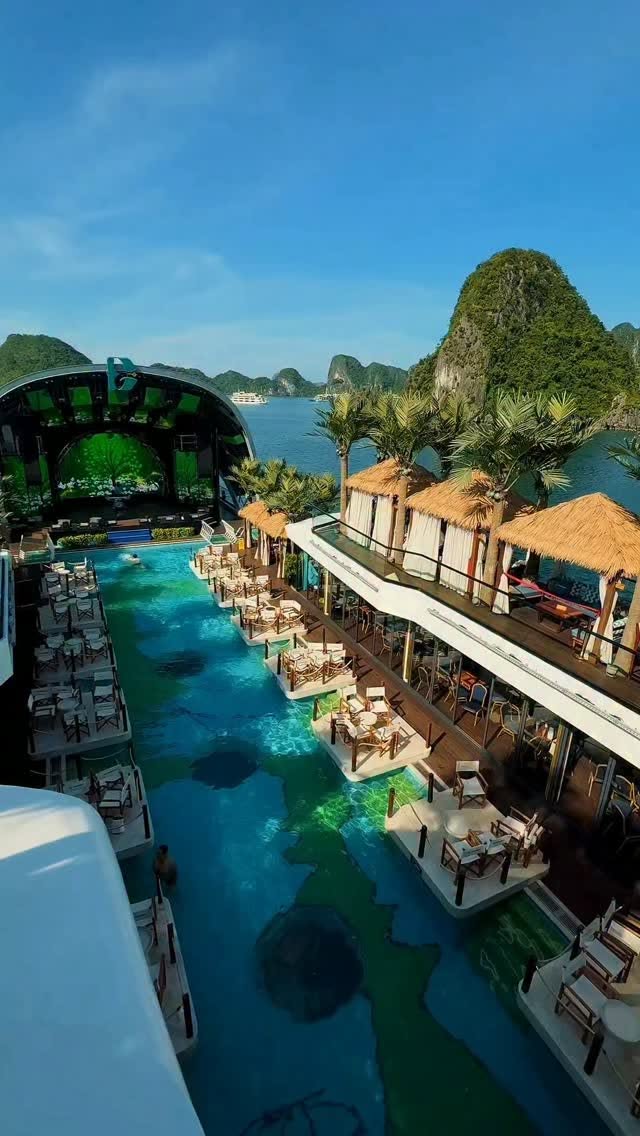 Halong Bay Cruise Highlights: Caves, Islands, and Luxury