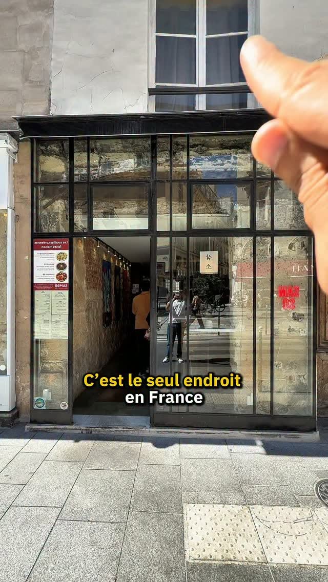 Paris's First Korean Noodle Bar Opens