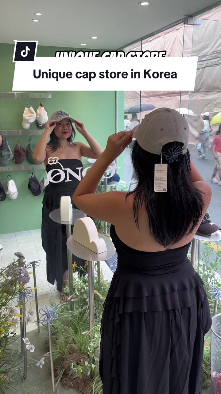 Seoul Cap Store Sells Korean Knot Designs