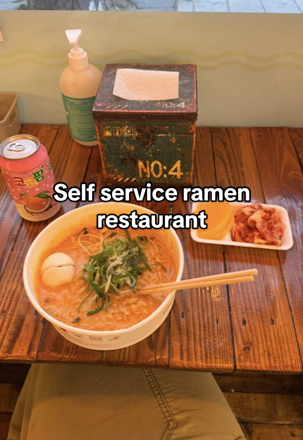 24-Hour Self-Serve Ramen Restaurant In Seoul