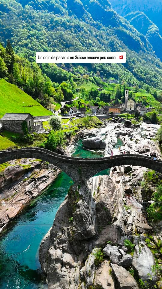 Hidden Valley and Bridge Offer Turquoise Waters